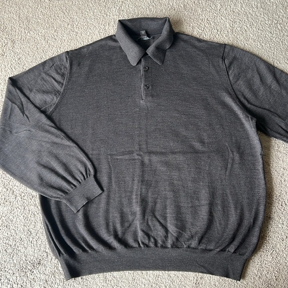 Two Merino Wool Henley Collared Sweaters Nordstrom and Barney’s Brown and Navy - Picture 4 of 10